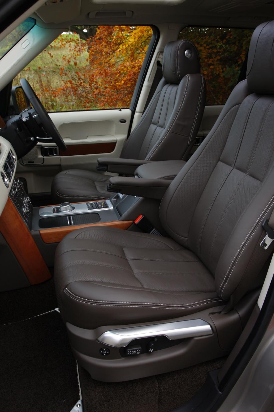  Land Rover Range Rover Autobiography 2012 года  (фото 8 из 21)